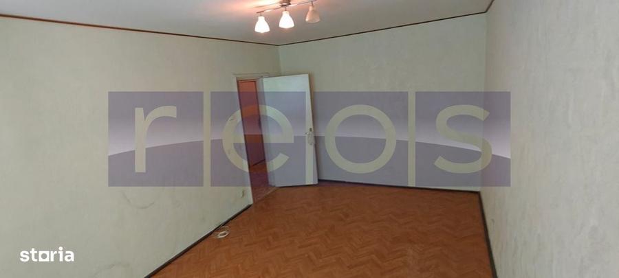 Apartament cu 3 camere decomandat în Tineretului