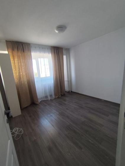 Apartament cu 2 camere semidecomandat în Rahova