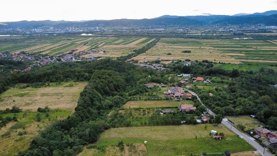Teren de 1500 mp, în Budești