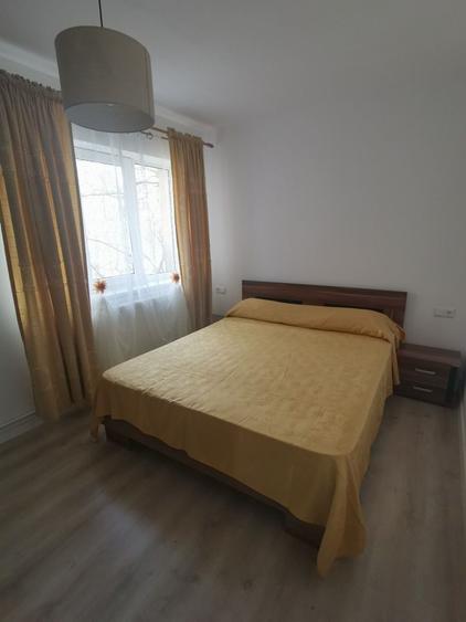 Apartament cu 2 camere semidecomandat în Traian