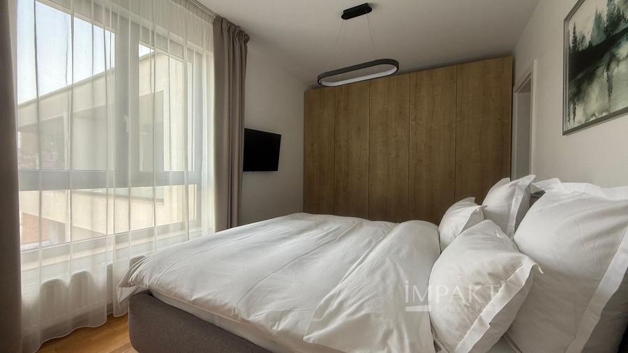 Apartament cu 3 camere decomandat, mobilat în Între Lacuri