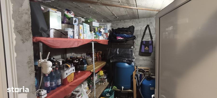 Casă cu 5 camere cu Teren 360 Mp în Calea București