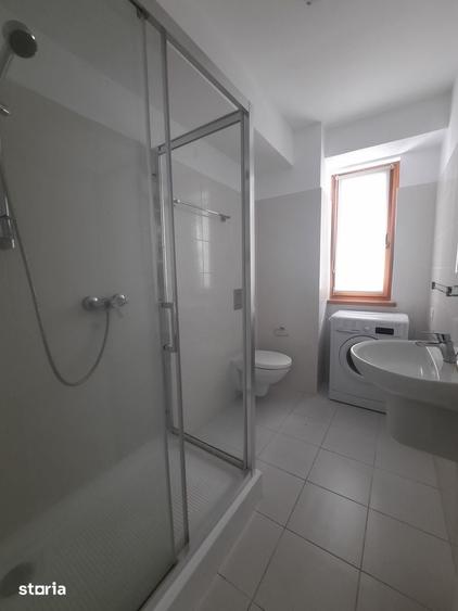 Apartament cu 3 camere decomandat în Calea Dumbrăvii