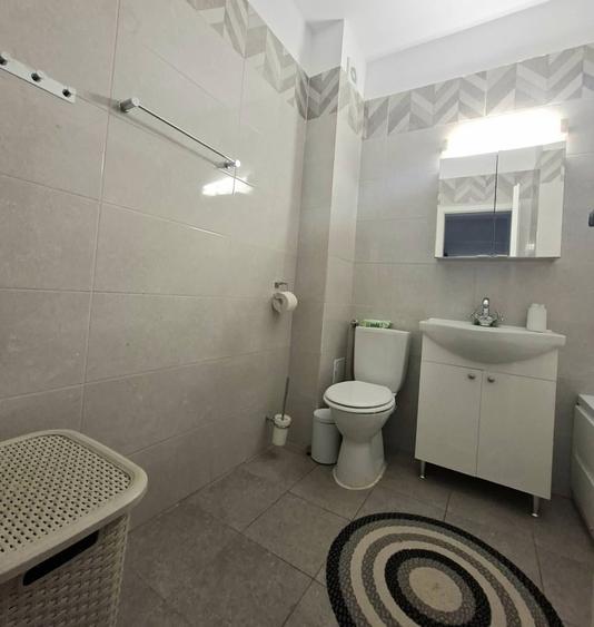 Apartament cu 2 camere decomandat în Berceni