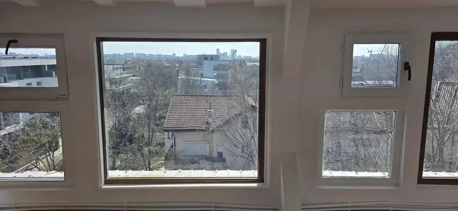 Apartament cu 4 camere decomandat, mobilat în Iancu Nicolae