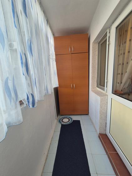 Apartament cu 3 camere decomandat în Mărgeanului