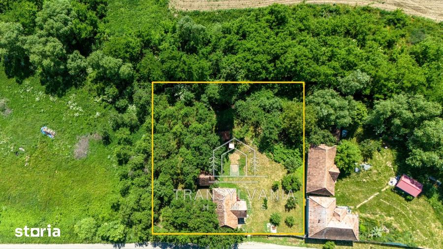 Casă cu 2 camere cu Teren 1368 Mp în Petrești