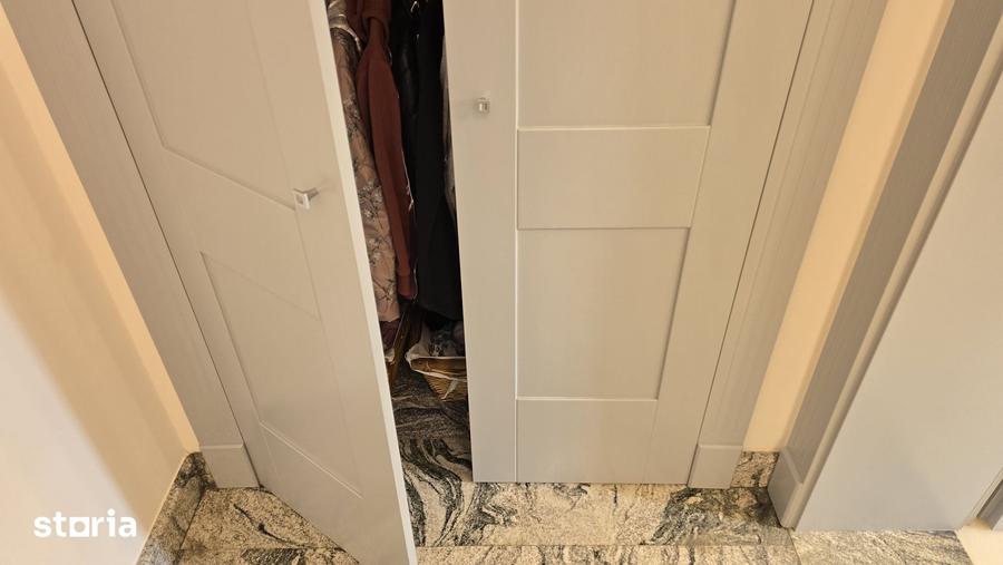 Apartament cu 4 camere în Decebal
