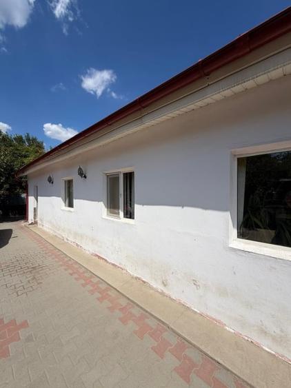 Casă individuală cu 5 camere cu Canalizare în Lascăr Catargiu