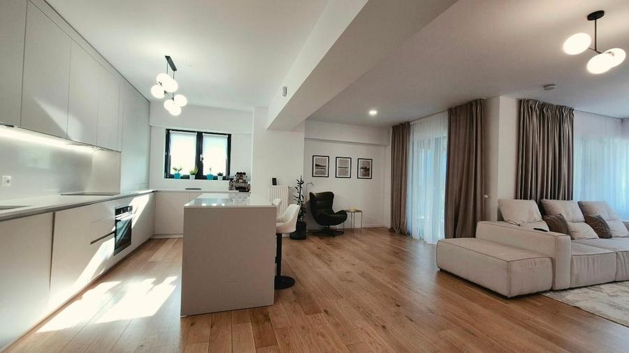 Apartament cu 3 camere semidecomandat, mobilat în Floreasca