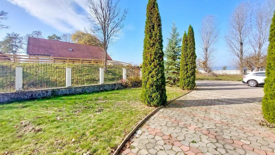 Casă individuală cu 5 camere cu Canalizare în Hălchiu