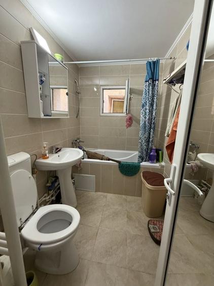 Apartament cu 3 camere, mobilat în Calarași 4