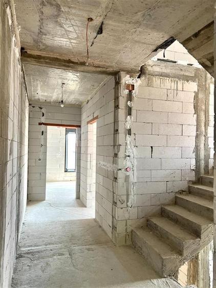 Casă cu 4 camere cu Teren 509 Mp în Cantemir