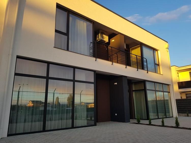 Casă cu 3 camere în Central