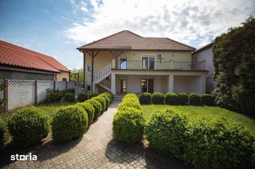 Casă cu 4 camere cu Teren 330 Mp în Lipovei