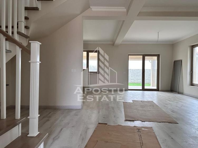 Duplex cu 5 camere cu Canalizare în Giroc