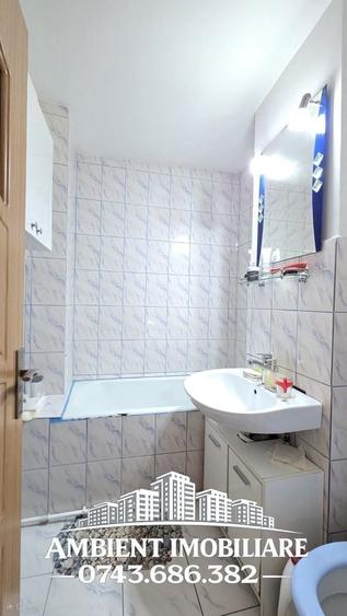 Apartament cu 2 camere semidecomandat, mobilat în Central