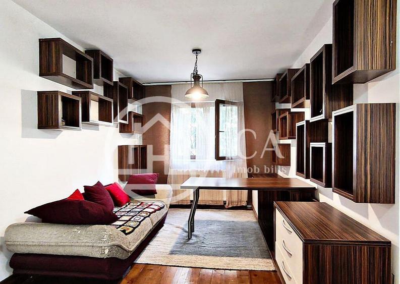 Apartament cu 4 camere decomandat în Rogerius