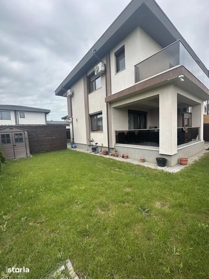 Casă cu 3 camere cu Teren 255 Mp în Central