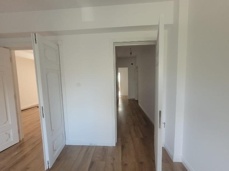 Apartament cu 3 camere semidecomandat, mobilat în Cișmigiu — fotografia 3
