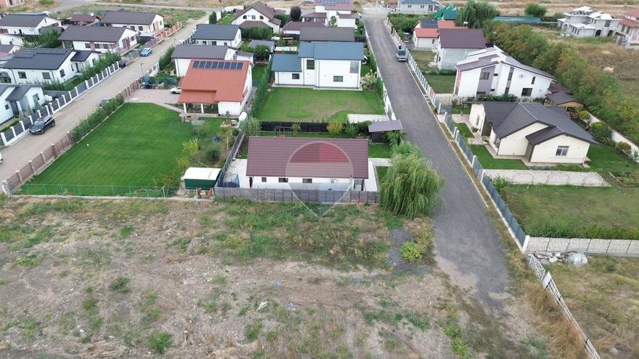 Teren Construcții intravilan de 591 mp, în Vânători