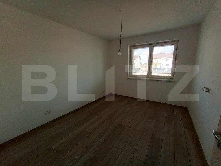 Duplex cu 4 camere cu Canalizare în Calea Urseni