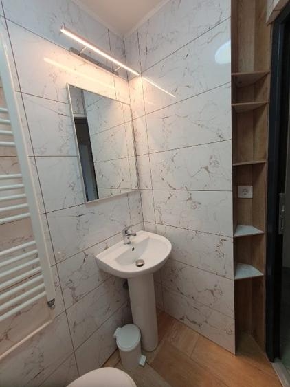 Apartament cu 2 camere semidecomandat, mobilat în Micro 9