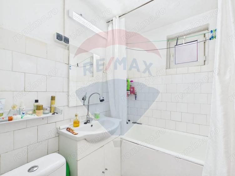 Apartament cu 4 camere semidecomandat, mobilat în Rahova