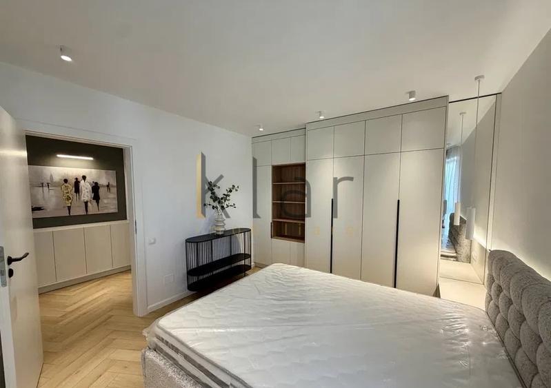 Apartament cu 2 camere semidecomandat, mobilat în Mărăști