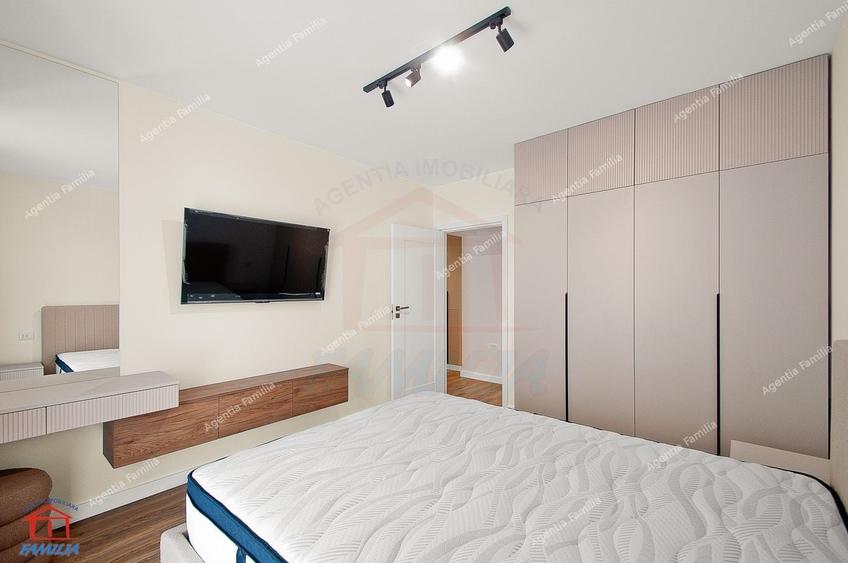 Apartament cu 2 camere decomandat, mobilat în Central