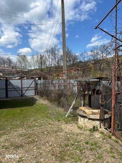 Casă cu 4 camere cu Teren 120 Mp în Bârsănești