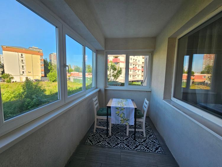 Apartament cu 2 camere decomandat în Apărătorii Patriei