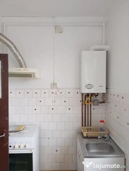 Apartament 2 camere zona TRACTORUL,str Octavian Goga - 4