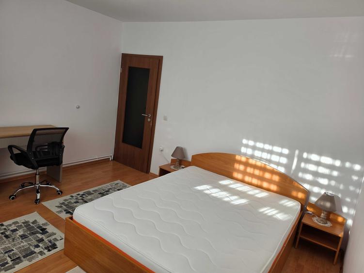 Apartament cu 2 camere decomandat în Ștrand