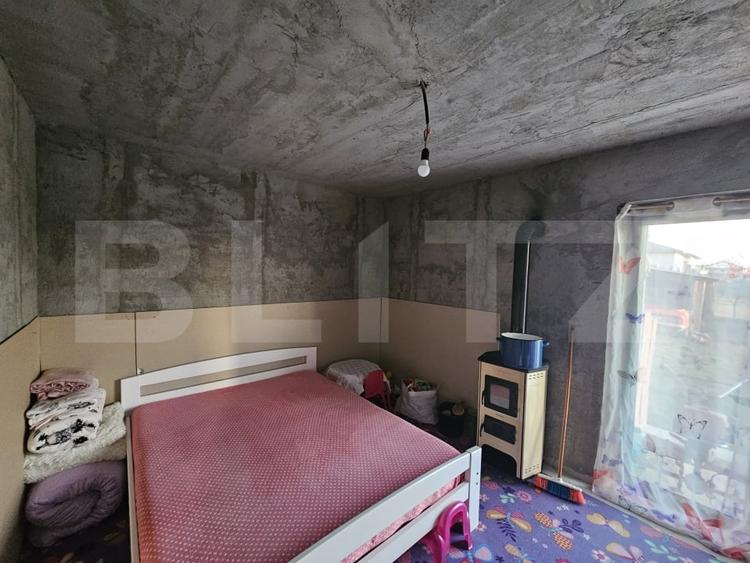 Casă individuală cu 4 camere cu Teren 800 Mp în Șimnicu de Sus