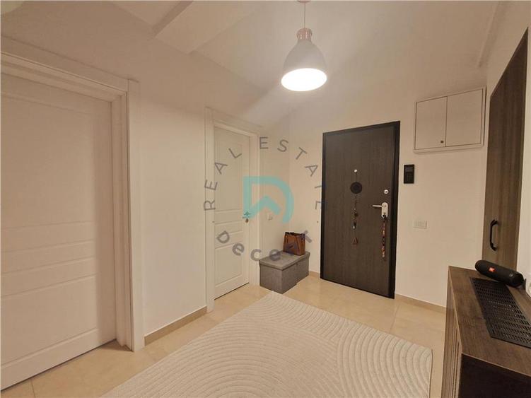 Apartament cu 2 camere decomandat, mobilat în Cristian