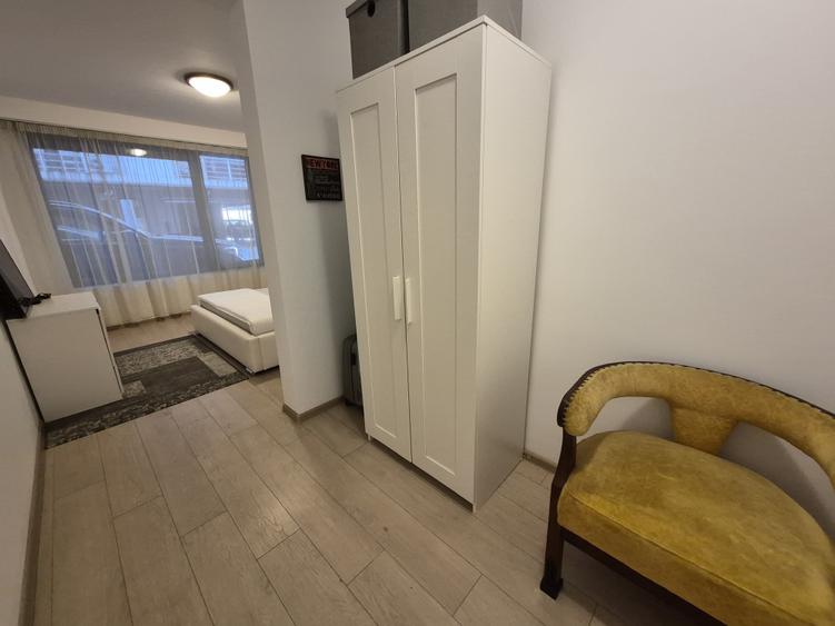 Apartament cu 2 camere semidecomandat în Băneasa