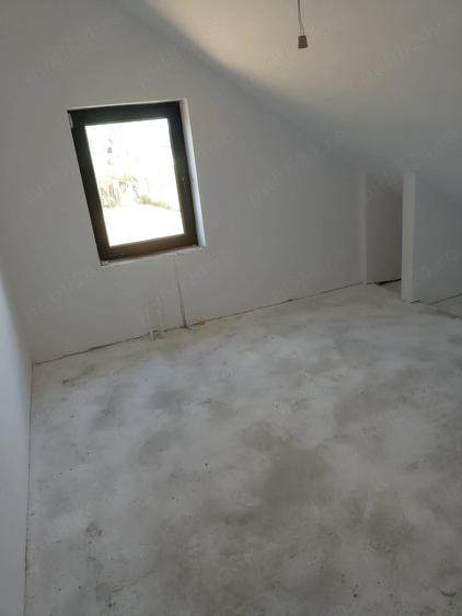 Casă cu Teren 1000 Mp în Osmancea