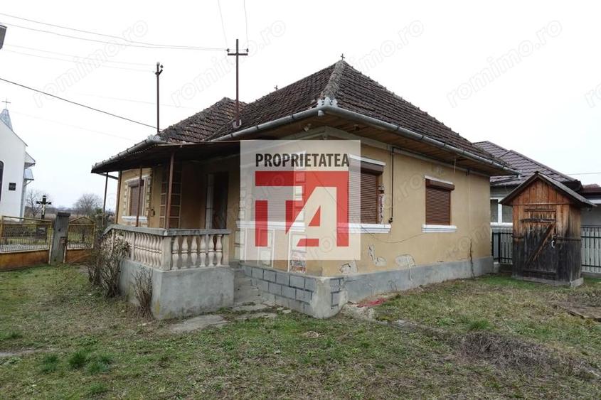 Casă cu 3 camere cu Teren 1733 Mp în Remeți