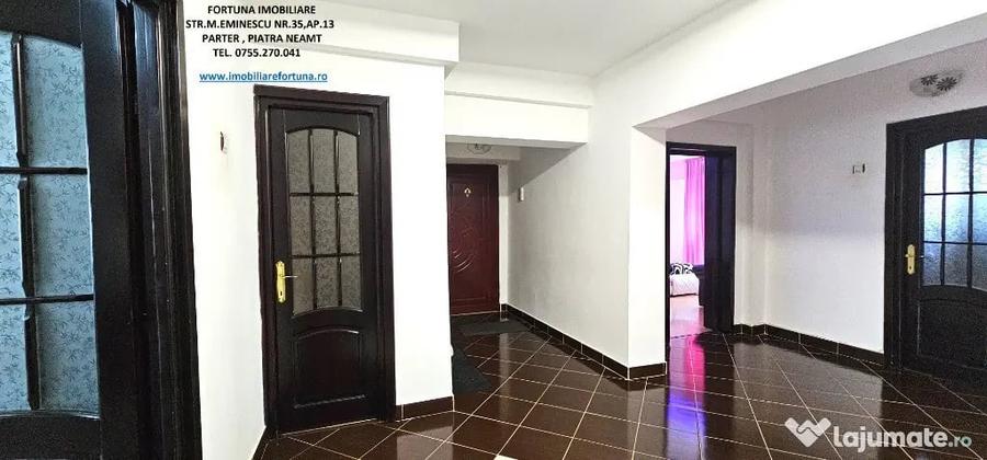 Apartament cu 3 camere decomandat în 1 Mai