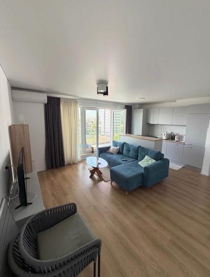Apartament cu 2 camere decomandat în Parcul Carol