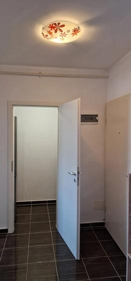 Garsonieră decomandată în Bartolomeu