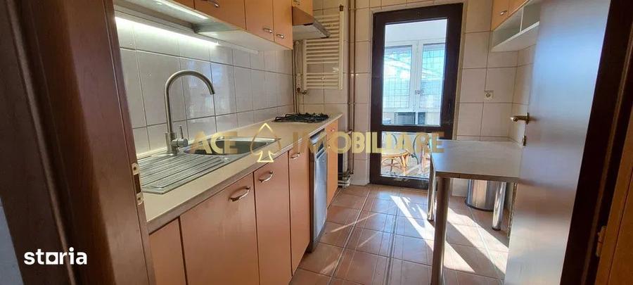 Apartament cu 3 camere, mobilat în Gara de Nord