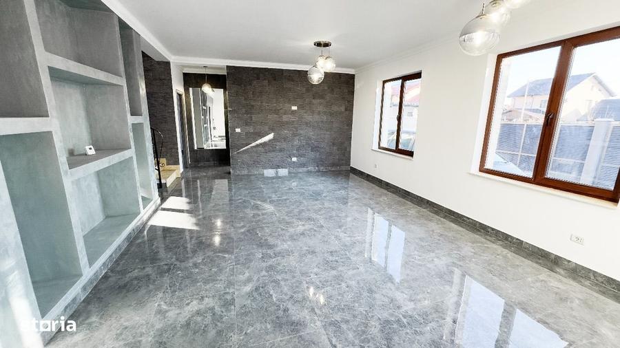 Casă cu 4 camere cu Teren 420 Mp în Costi