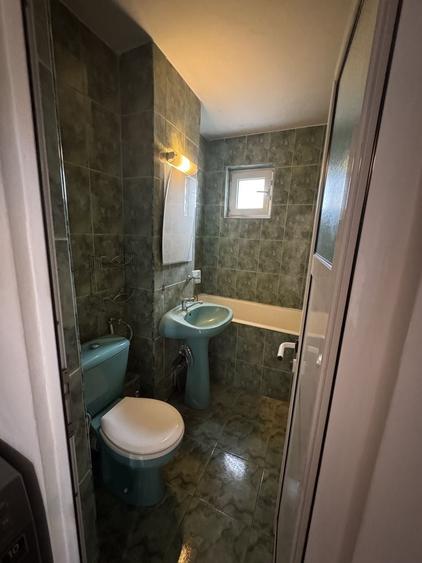 Apartament cu 3 camere în Cetate