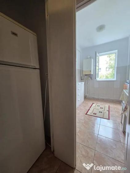 Apartament cu 2 camere semidecomandat în Bălcescu
