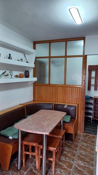 Apartament cu 2 camere decomandat în Valea Aurie