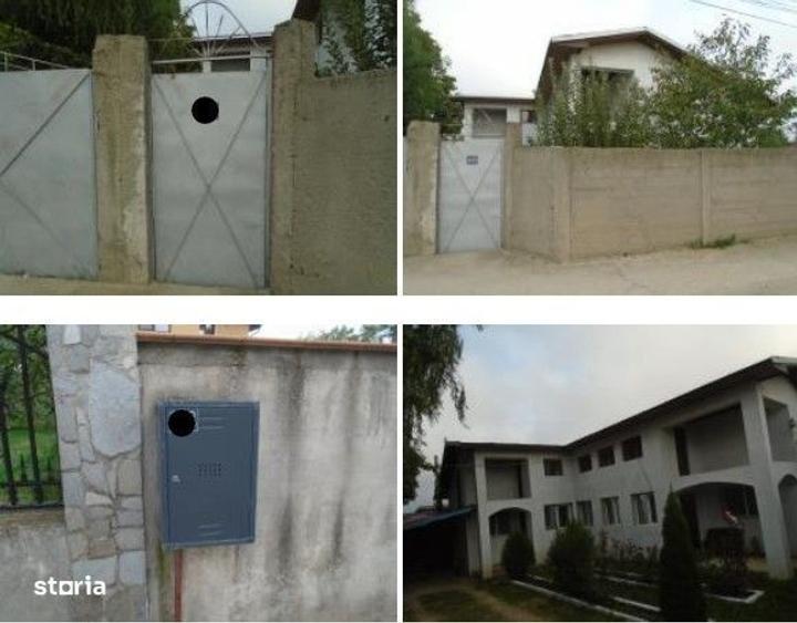 Casă cu 4 camere în Joița
