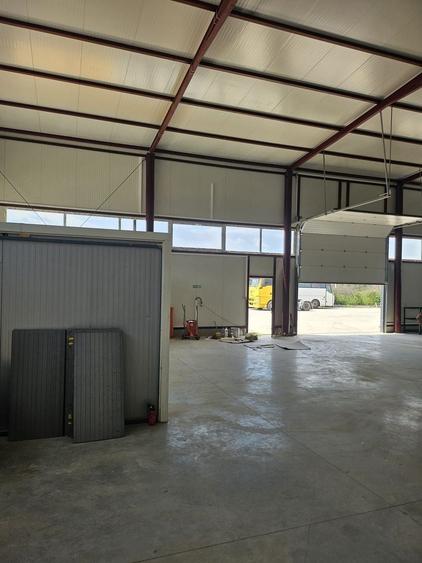 Spațiu industrial, de 490 mp, în Est
