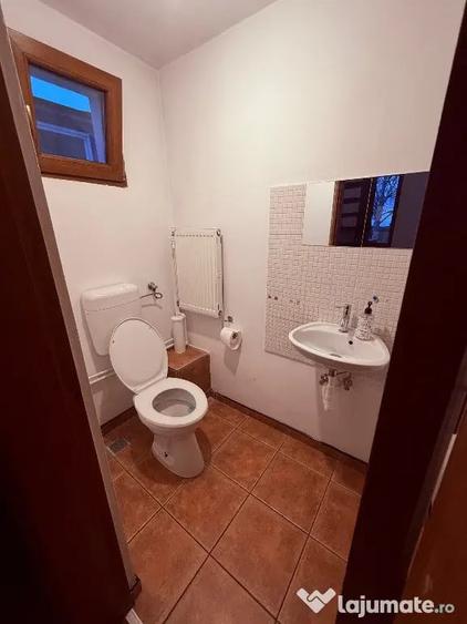 Casă cu 3 camere cu Teren 20 Mp în Vitan